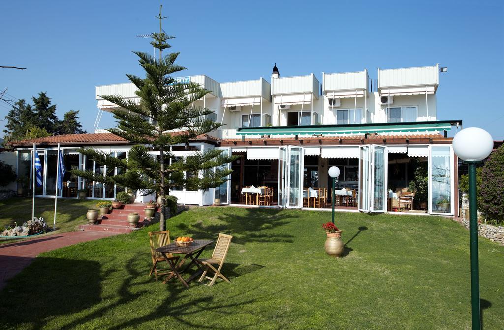 Evoikos Beach & Resort ลิวานาไต ภายนอก รูปภาพ