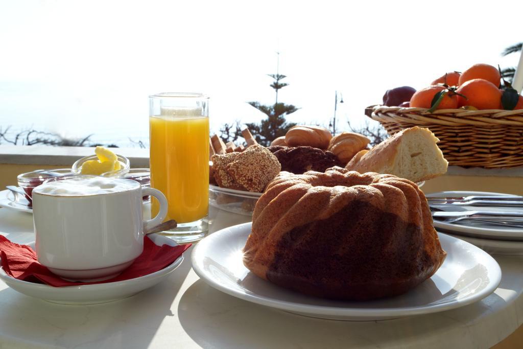 Evoikos Beach & Resort ลิวานาไต ภายนอก รูปภาพ