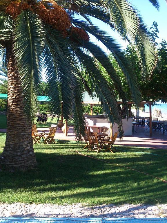 Evoikos Beach & Resort ลิวานาไต ภายนอก รูปภาพ